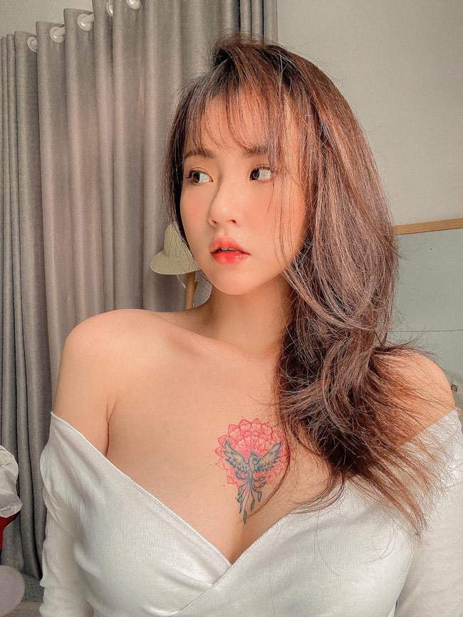 Phan Thị Nhã Trân là hot girl sở hữu lượng follow "khủng" trên Instagram. 
