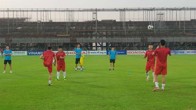 Trực tiếp bóng đá U23 Việt Nam - U23 Kyrgyzstan: Thảnh thơi trong những phút cuối (Hết giờ) - 30