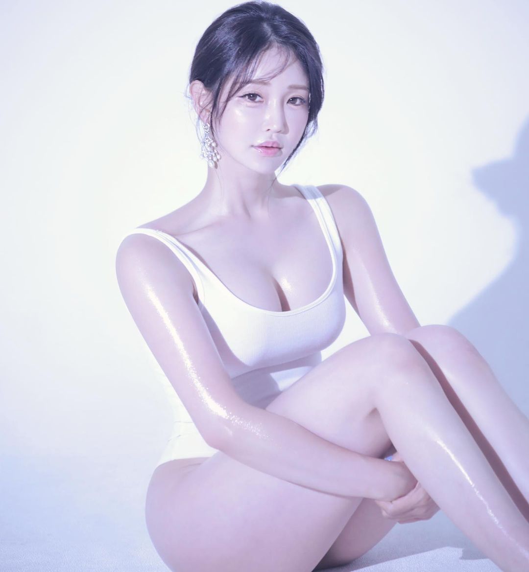 Người đẹp thể hình Hàn Quốc "vắt kiệt" cơ thể để duy trì tỉ lệ mỡ tối thiểu - 8