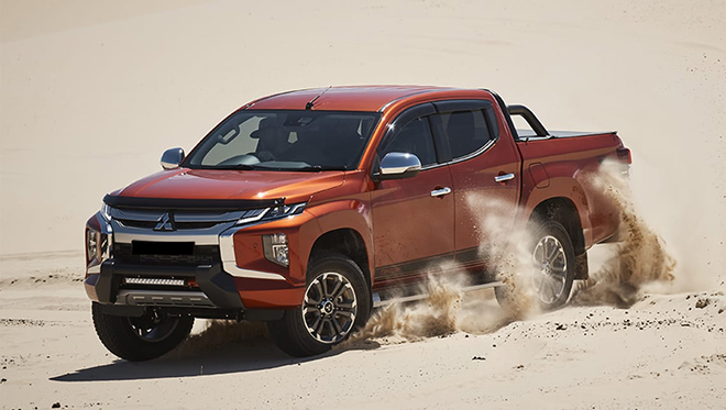 Giá xe Mitsubishi Triton lăn bánh tháng 10/2021 - 3