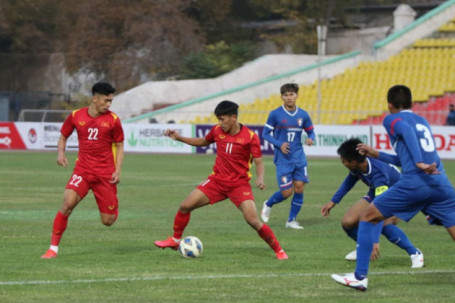 Ở sân chơi vừa tầm U23 Việt Nam, “phép thuật” ông Park vẫn hữu hiệu