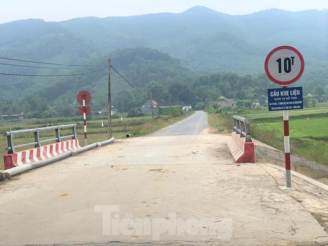 Thủy Tiên tài trợ xây cầu ở Nghệ An: Vì sao 'chênh' giữa giá trúng thầu và hợp đồng? - 2