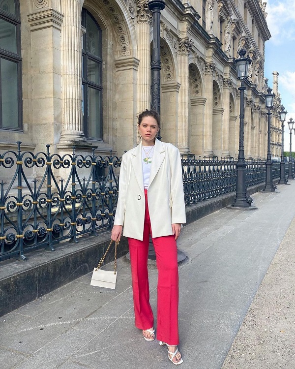 Phong cách phối màu đỏ hoàn hảo của phụ nữ Pháp - 12