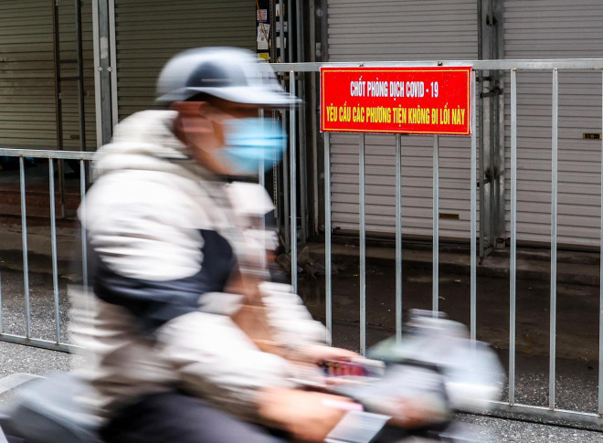 Lấy hơn 4.000 mẫu xét nghiệm Covid-19 cho các tiểu thương, người dân chợ Ninh Hiệp - 2