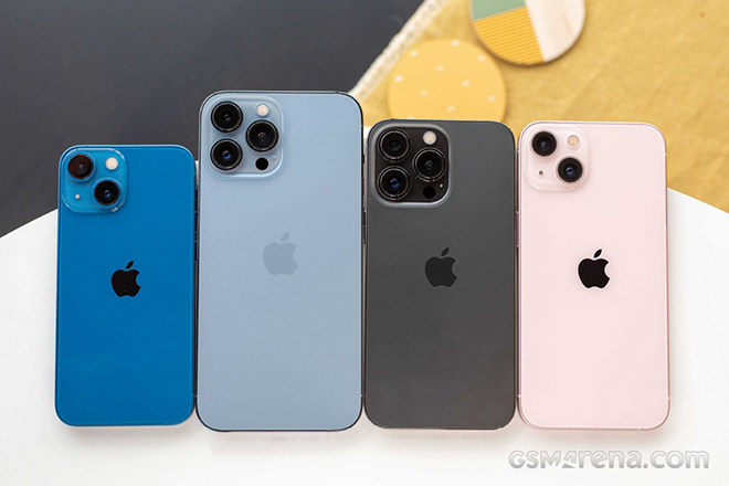 Apple &#34;hy sinh&#34; iPad để đẩy mạnh sản xuất iPhone 13 - 1