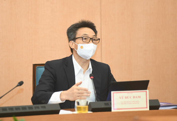 Phó Thủ tướng Vũ Đức Đam: Không thể đợi tiêm hết vắc xin mới cho học sinh đi học - 2