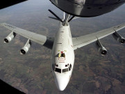 Máy bay “đánh hơi hạt nhân” của Mỹ bị nghi xuất hiện ở Biển Đông sau sự cố tàu ngầm