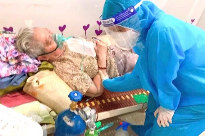 Người dân chủ quan, TP.HCM có nguy cơ tái phát ổ dịch - 1