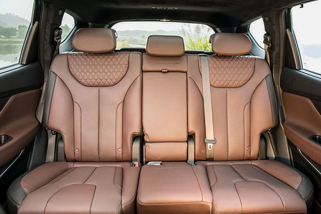 Đánh giá nhanh Hyundai SantaFe, xe SUV đa dụng cho khách hàng Việt - 14