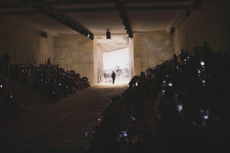 Chanel chọn Dubai phồn hoa cho bộ sưu tập Cruise mới nhất - 3