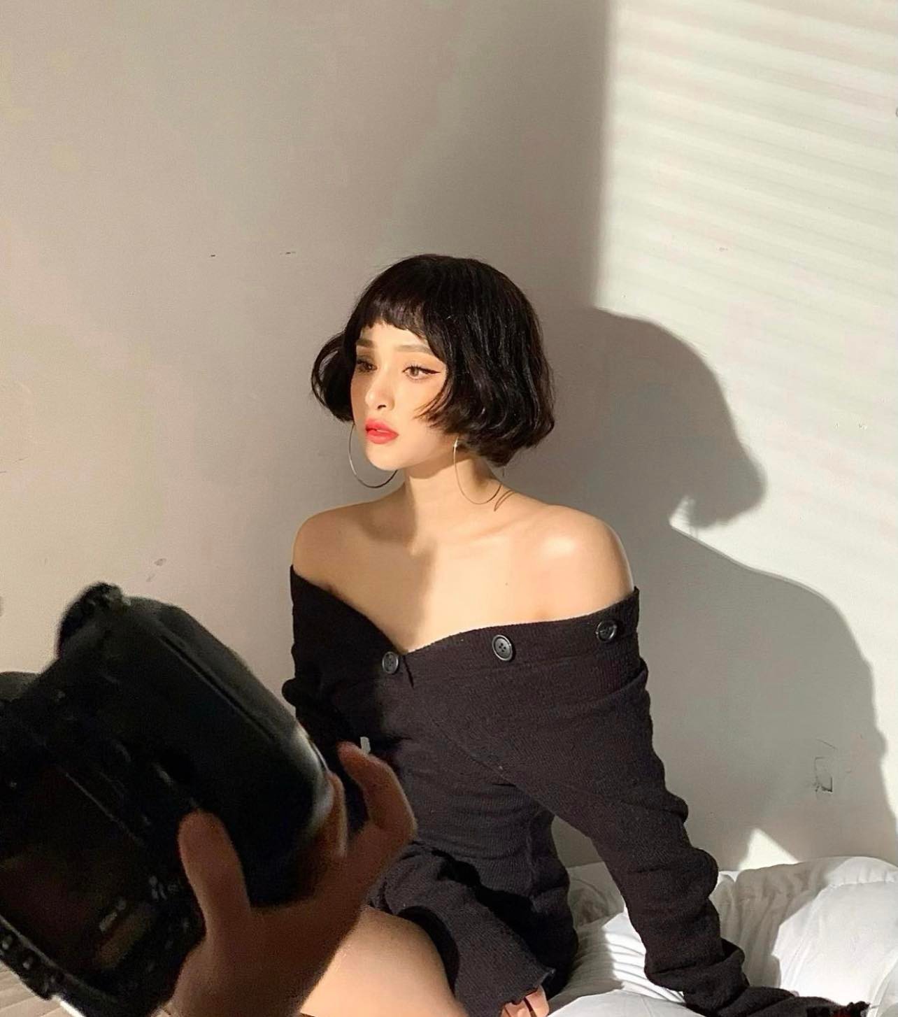 "Mỹ nhân Trấn Thành muốn nuôi" mê kiểu váy trễ tràng, khoe điểm cơ thể hấp dẫn - 7