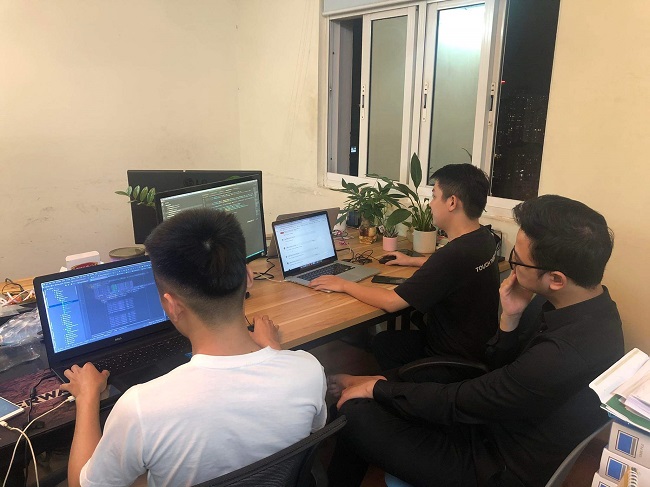 Từng chạy xe ôm để lấy tiền khởi nghiệp, 8x hiện thu hàng tỷ đồng mỗi tháng - 2