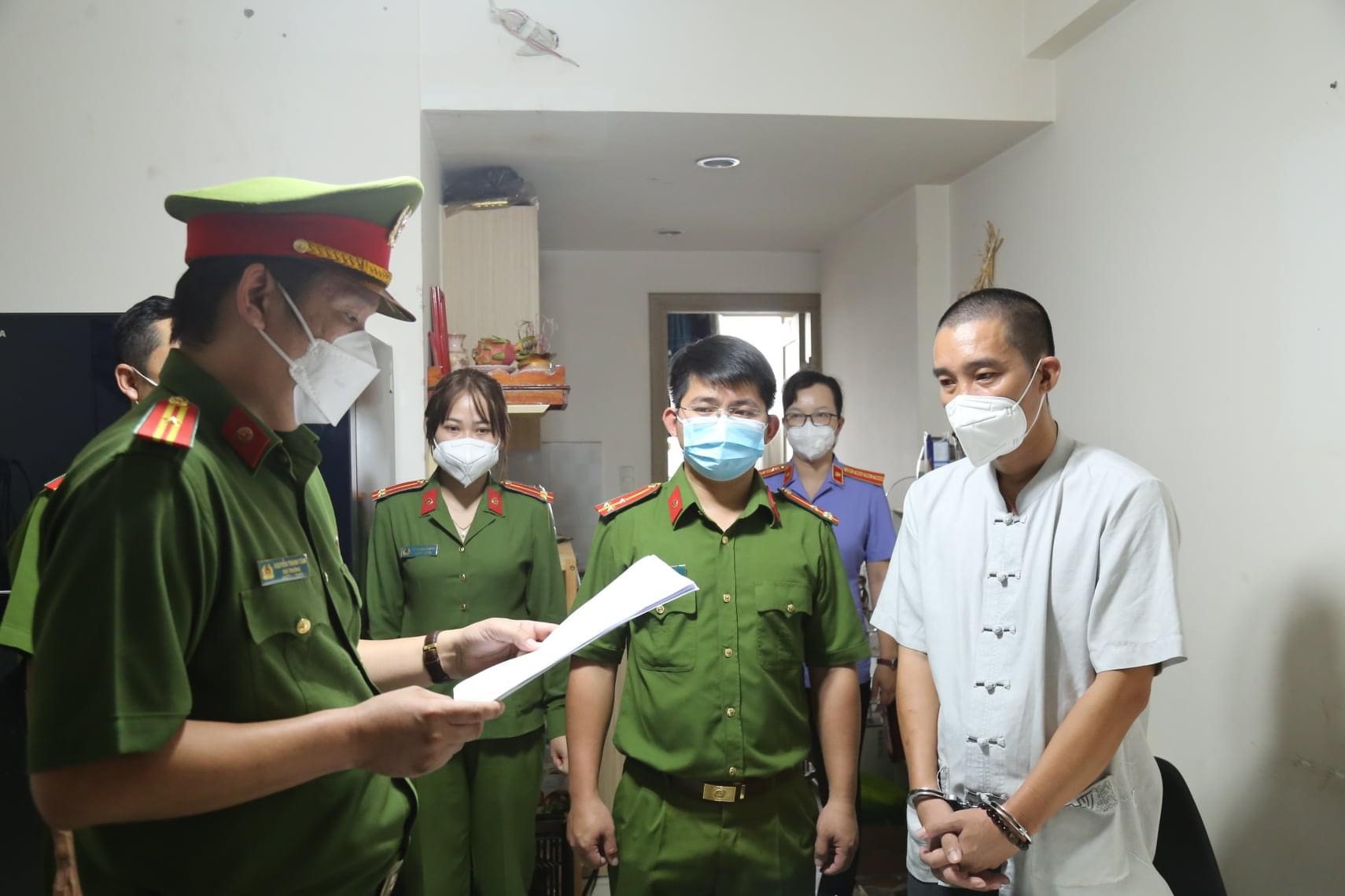Bắt tổng giám đốc công ty bất động sản ở Bình Dương - 1
