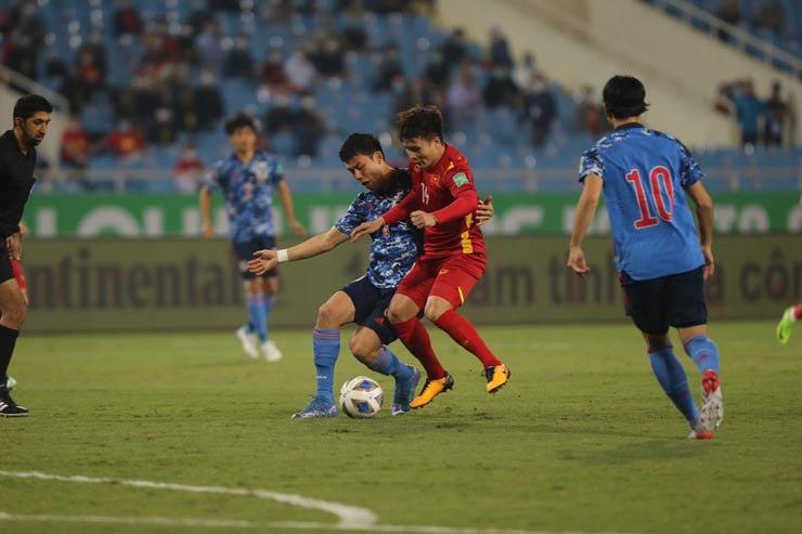 Video bóng đá ĐT Việt Nam - Nhật Bản: Phủ đầu choáng váng, nỗ lực đáng khen (Vòng loại World Cup) - 2