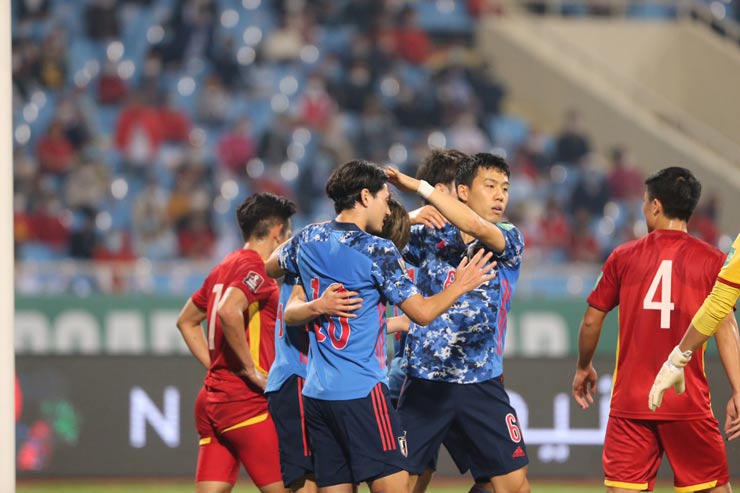 Video bóng đá ĐT Việt Nam - Nhật Bản: Phủ đầu choáng váng, nỗ lực đáng khen (Vòng loại World Cup) - 4