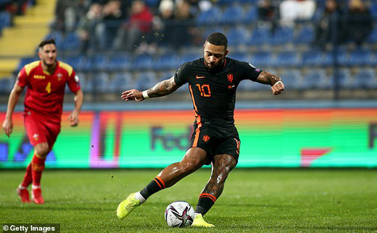 Video bóng đá Montenegro - Hà Lan: Cú đúp Depay, 4 phút gây hụt hẫng (Vòng loại World Cup 2022) - 2