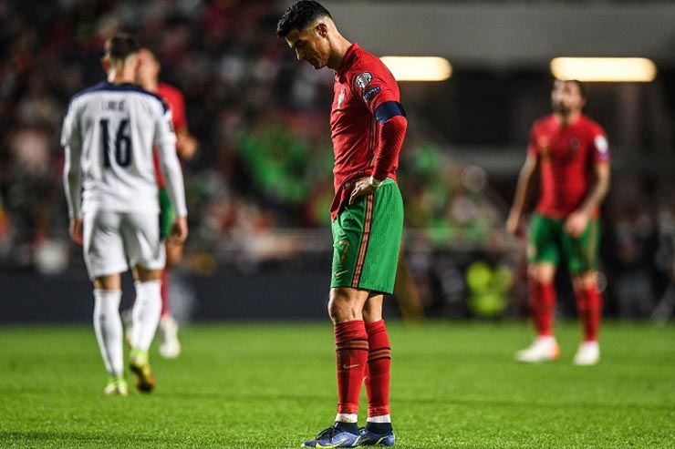12 đội châu Âu đua vé play-off World Cup, Ronaldo chờ đấu Ibrahimovic & Lewandowski - 1