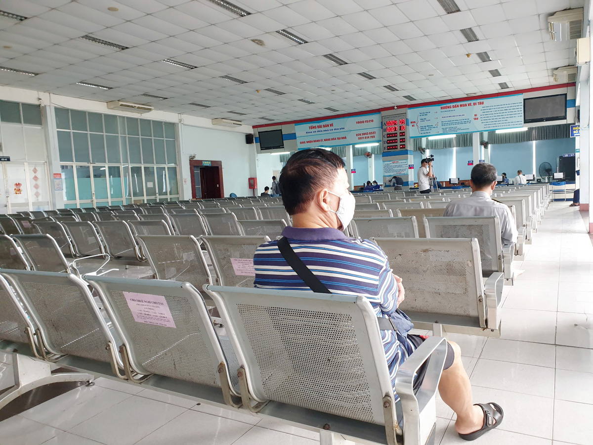 Hình ảnh bất ngờ tại ga Sài Gòn trong ngày đầu mở bán vé tàu Tết Nhâm Dần 2022 - 4