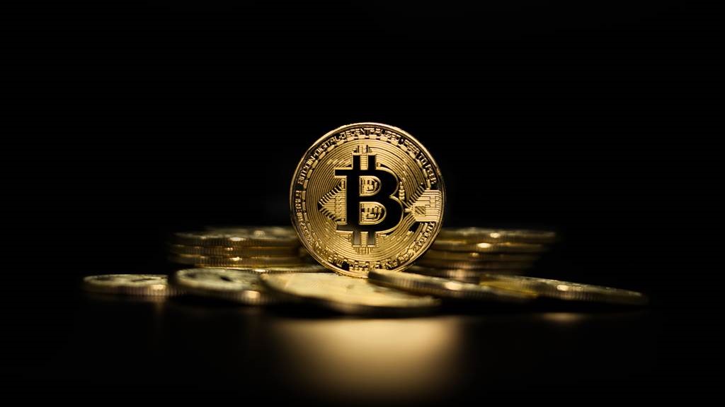 Rửa tiền bằng Bitcoin, thủ đoạn tẩu tán tài sản mới của người giàu - 1