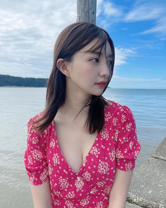 Nhờ lợi thế ngoại hình, Moka Hashimoto nhanh chóng vượt mặt nhiều đàn chị trở thành mẫu nội y đắt giá nhất xứ sở mặt trời mọc. 
