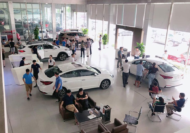 Thị trường ô tô Việt: Doanh số tháng 10 tăng trưởng vượt bậc, dự báo cuối năm tiếp tục khởi sắc - 1