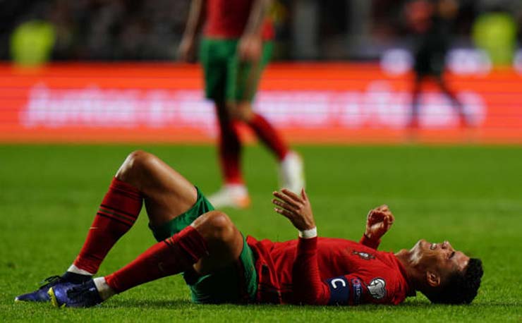 MU méo mặt vì Bồ Đào Nha tranh vé vớt World Cup: Ronaldo dễ bỏ vài đại chiến - 1