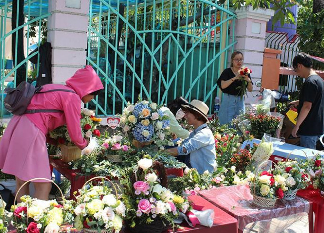 Lý do hoa Đà Lạt khan hiếm, tăng giá - 1