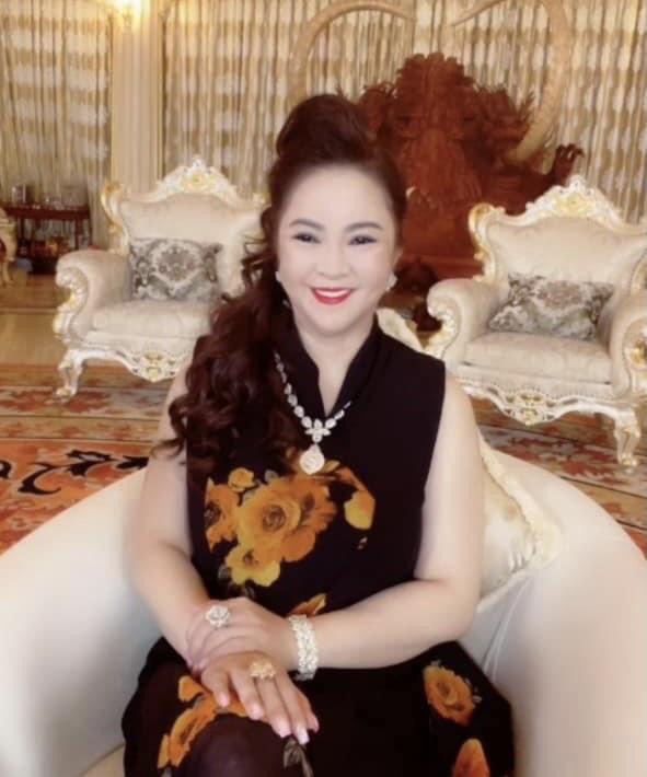 TAND TP.Thủ Dầu Một thụ lý đơn khởi kiện nhà báo Đức Hiển của bà Nguyễn Phương Hằng - 1