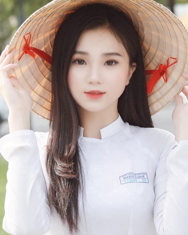 Nguyễn Thị Thu Tâm sinh năm 2000 từng thu hút sự chú ý khi tham gia thi Hoa hậu Việt Nam năm 2018. 
