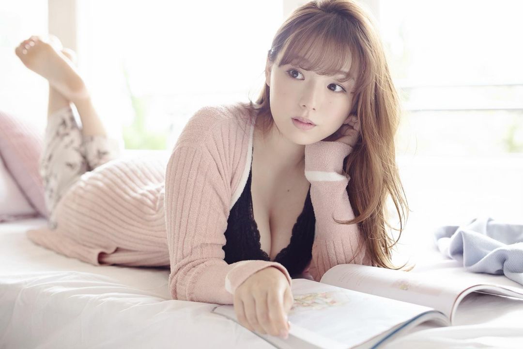 Người đẹp Shinozaki Ai tiết lộ bí quyết giảm cân mà vẫn giữ dáng đẹp - 13