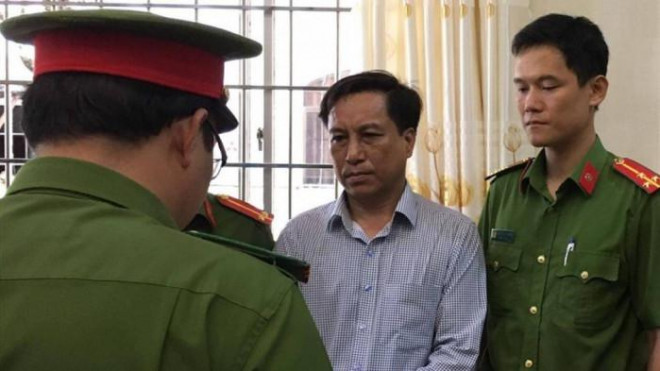 Lật tẩy đường dây "mua bán chính sách", có nguyên Chủ tịch TP Trà Vinh - 4