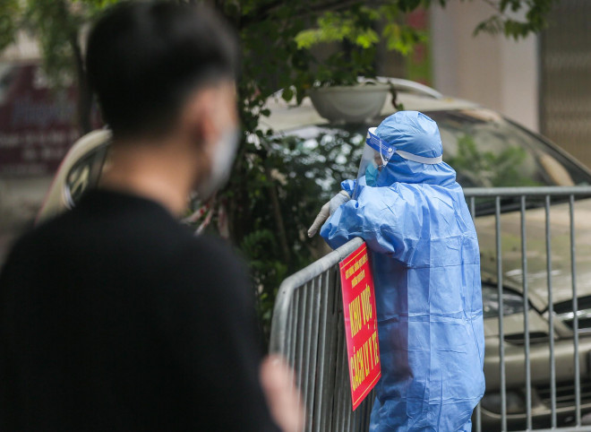 Clip: Phong toả cụm dân cư có hơn 20 ca F0 mới phát sinh - 6