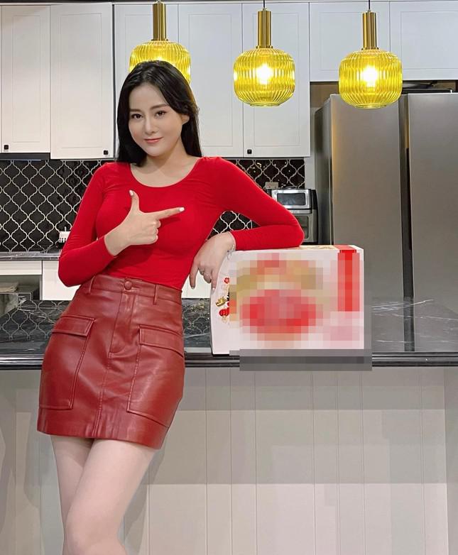 Vòng eo của Phương Oanh "biến hình" không thể tin nổi sau Hương Vị Tình Thân - 5
