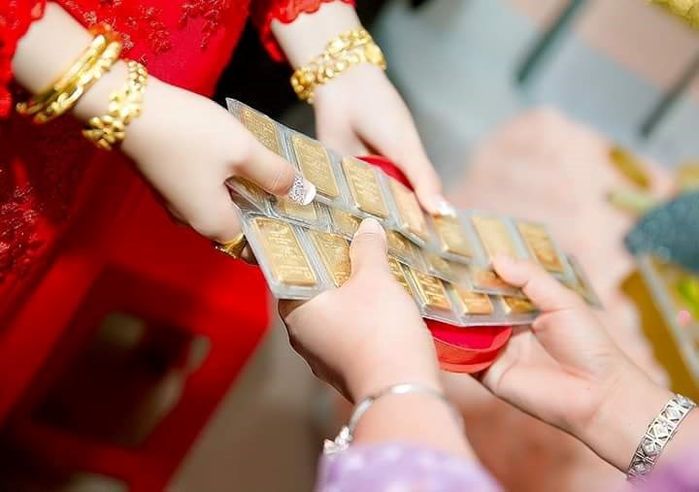 Bị cô dâu lấy hết tiền vàng bỏ trốn sau lễ cưới, chú rể lên cơn đau tim vì sốc - 1