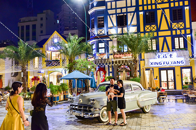 Rộn ràng với không khí Giáng Sinh sớm tại điểm check-in mới toanh giữa Sài Gòn - 12