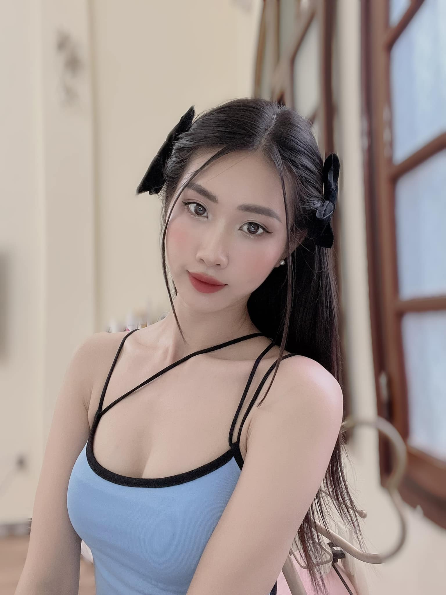 Nữ cung thủ Việt gây náo loạn trường bắn vì sắc vóc quá xinh đẹp và ăn vận gợi cảm - 5