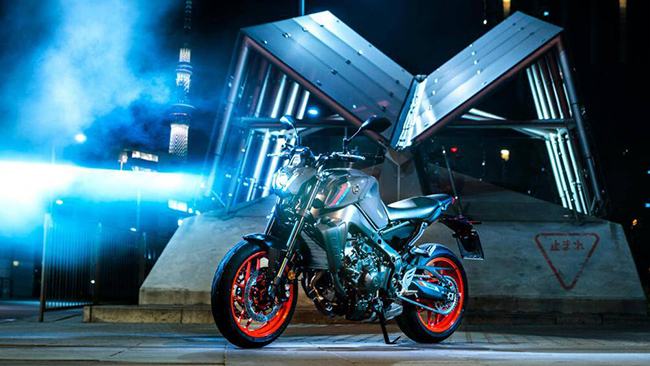Sau khi ra mắt tại thị trường châu Âu vào cuối năm ngoái, mẫu naked bike Yamaha MT-09 mới đây cũng đã có mặt tại Malaysia
