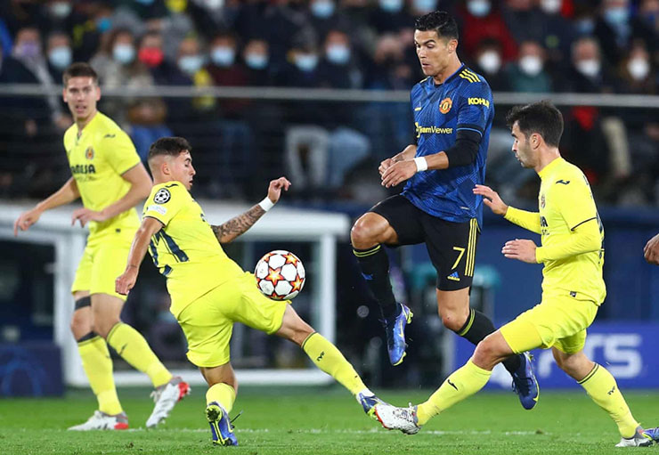 Đại chiến Chelsea - MU: Ronaldo và đồng đội liệu có đuổi kịp khoảng cách 12 điểm? - 1