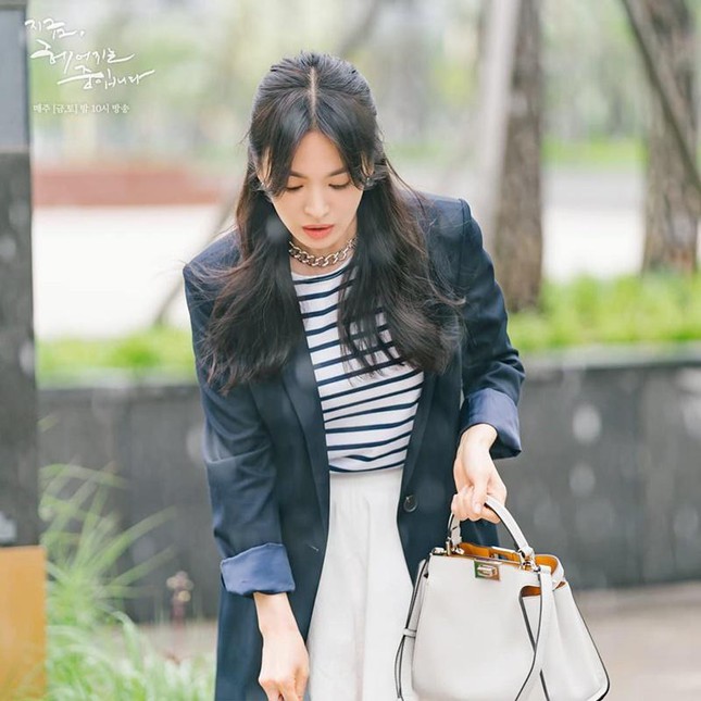 Thời trang của Song Hye Kyo trong “Now, We Are Breaking Up”, chuẩn đại sứ thương hiệu! - 1