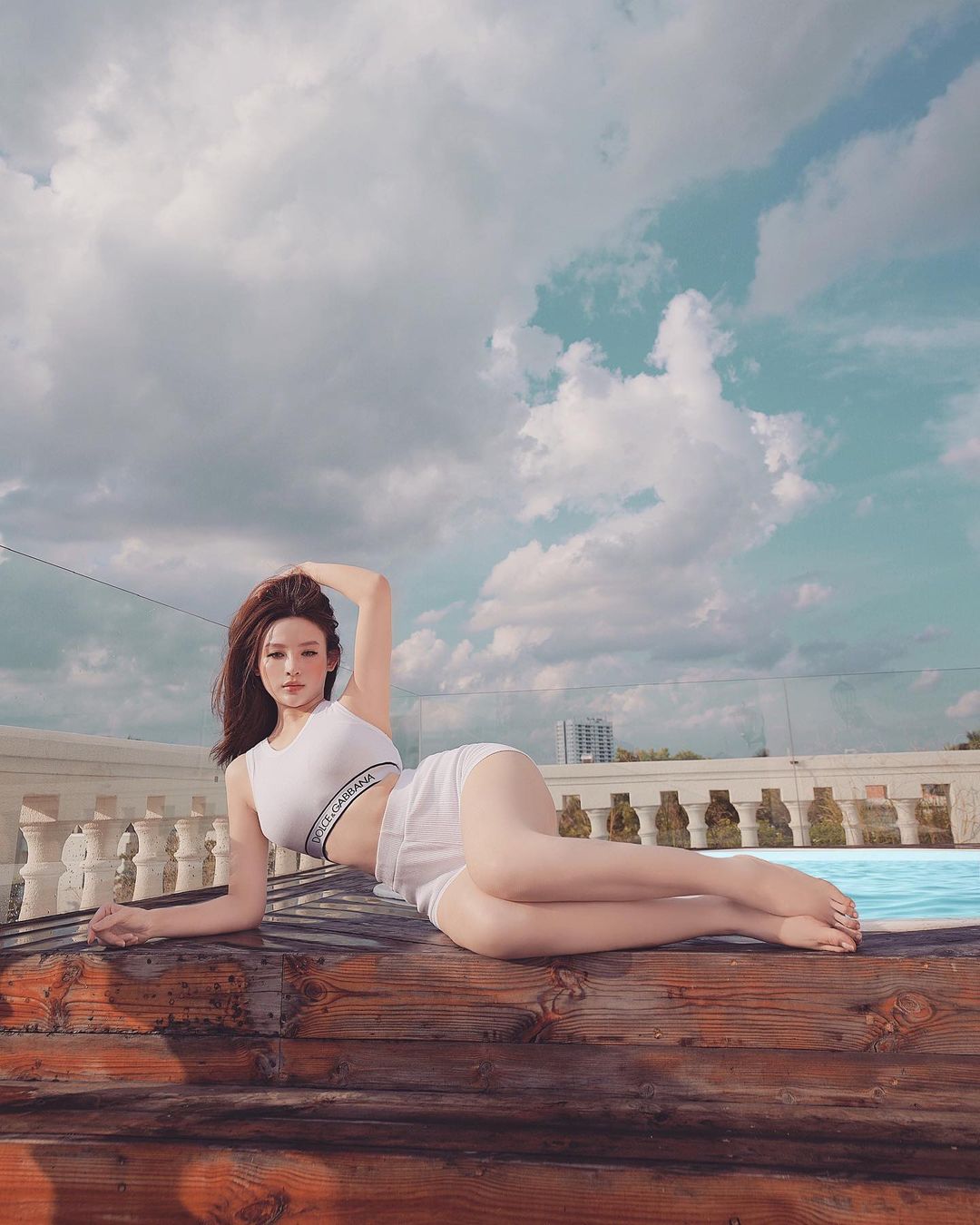 “Hot girl ở lâu đài 80 tỷ giữa Sài thành” giữ nhan sắc đỉnh cao nhờ chăm dát vàng lên mặt - 7