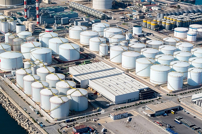 Vì sao Mỹ phải “dốc hầu bao” giải phóng 50 triệu thùng dầu dự trữ chiến lược? - 1