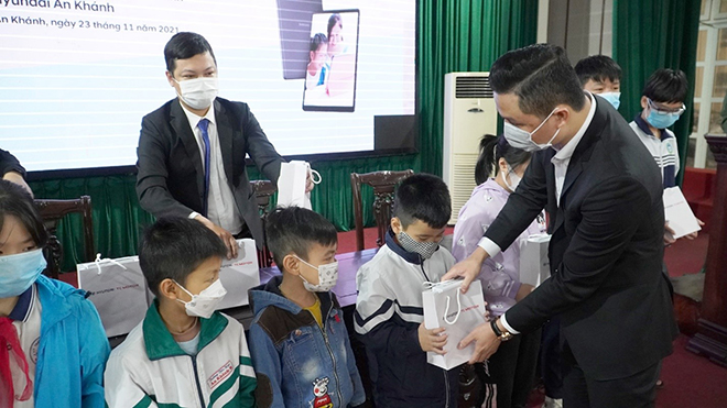 Hyundai An Khánh tặng “Máy tính cho em” tại xã An Khánh, Hoài Đức, Hà Nội - 1