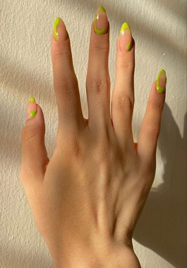 Người sành điệu phải biết xu hướng nail đồ họa cực chất cho năm nay - 2