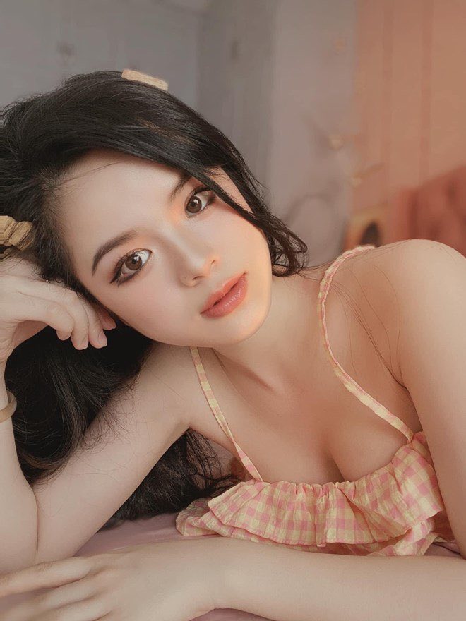 “Nữ MC thấp nhất VTV” được khen vì gu thời trang ấn tượng - 3