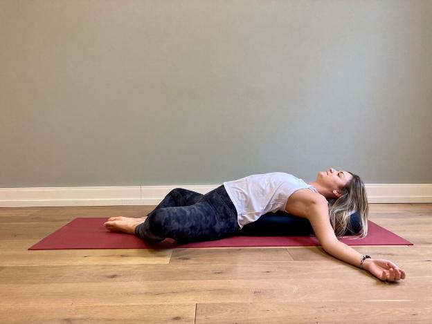 5 tư thế yoga giúp tăng cường sức khỏe trong mùa đông - 7