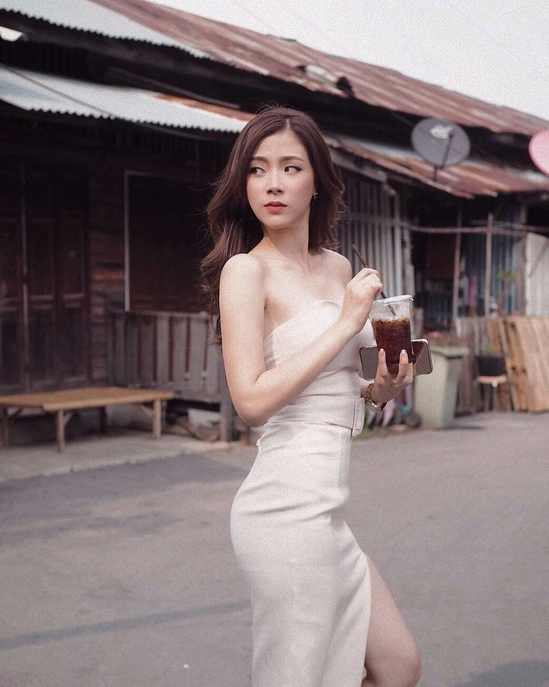 &#34;Gái ngành xinh nhất màn ảnh Thái Lan&#34; diện đồ lụa đẹp khó chê vì biết tránh lỗi &#34;tày đình&#34; - 9