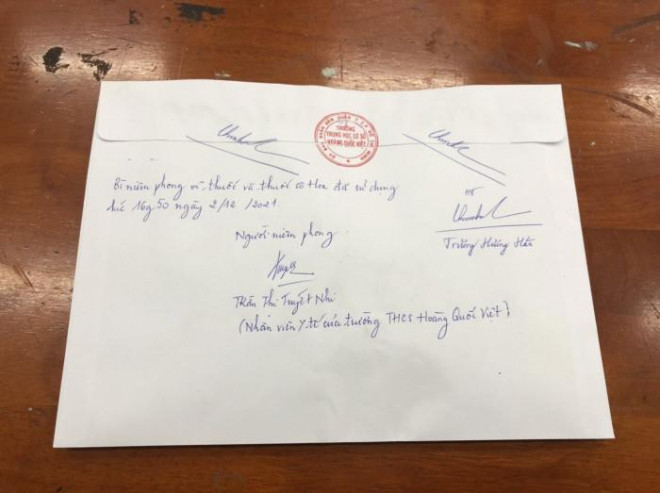 Quận 7 báo cáo gì vụ giáo viên uống thuốc tự tử sau cuộc họp ở TP.HCM? - 3