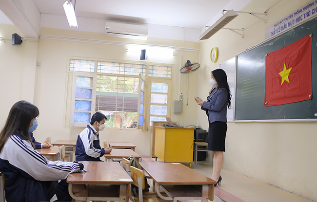 Hà Nội: Chưa ghi nhận giáo viên, học sinh có sức khỏe bất thường trong ngày đầu trở lại trường - 1