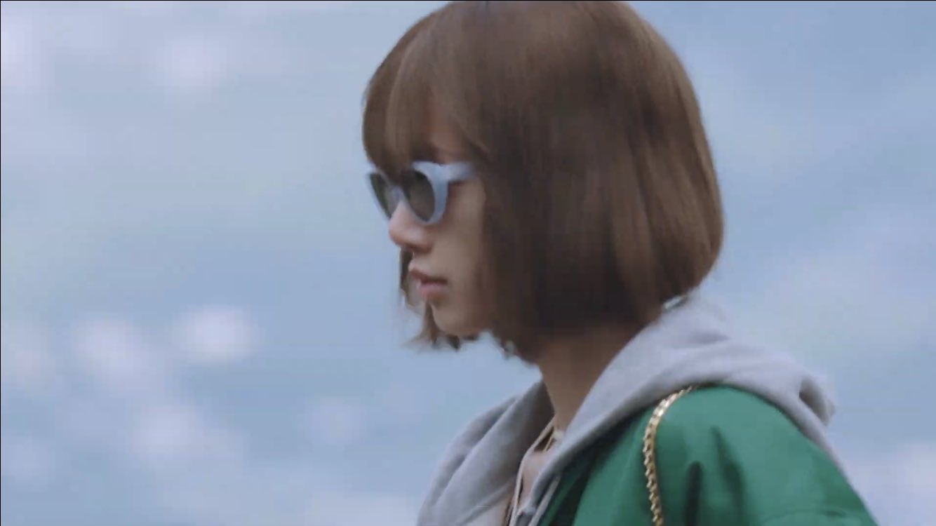 Lisa Blackpink xuất hiện trong bộ sưu tập mới nhất của Hedi Slimane - 5