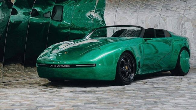 968 L’ART: Được thiết kế bởi L’Art de L’Automobile với lớp áo màu Green Pearl cùng ba sắc độ màu khác tùy theo góc nhìn
